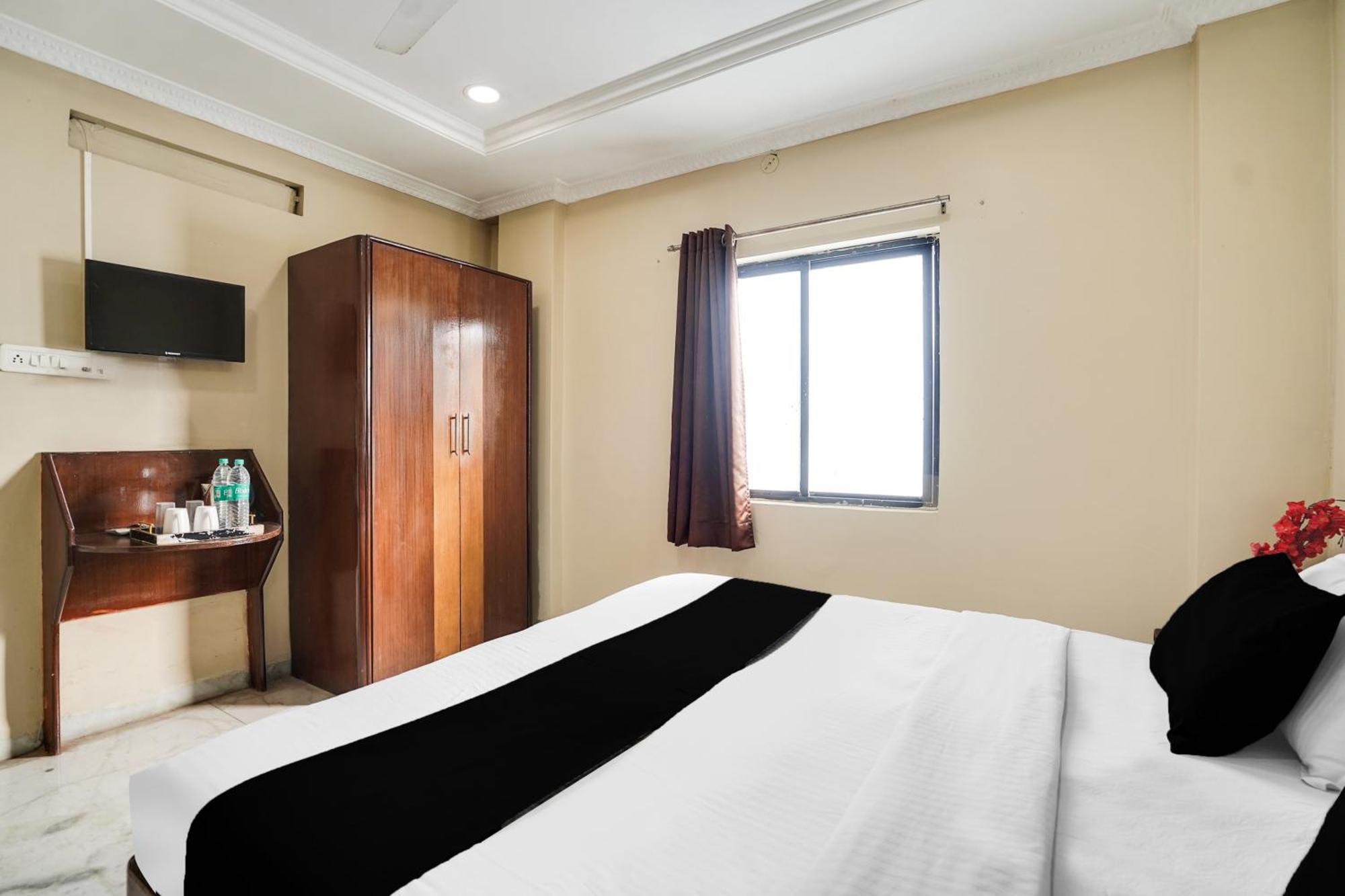 Super Hotel O Pithampur Formerly Ganga Residency Akolia 외부 사진